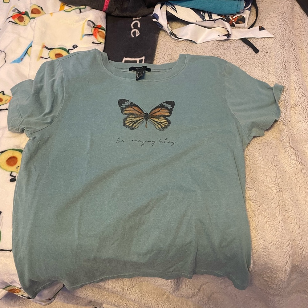 shien t-shirt with butterfly on it size medium